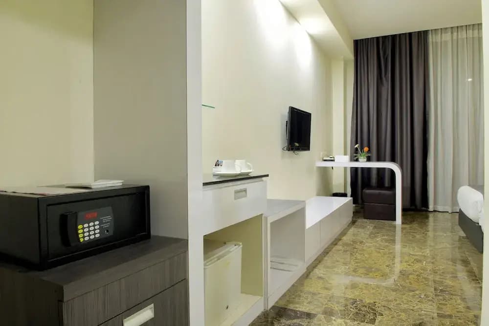 Dreamtel Jakarta - photo 6