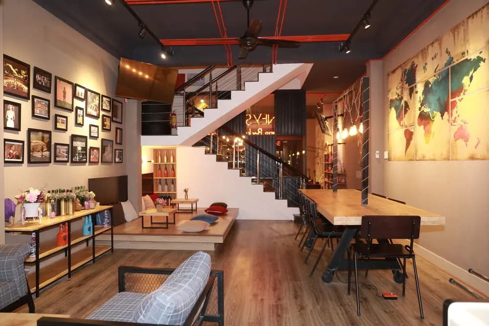 Barneys Danang Backpackers House - photo 23