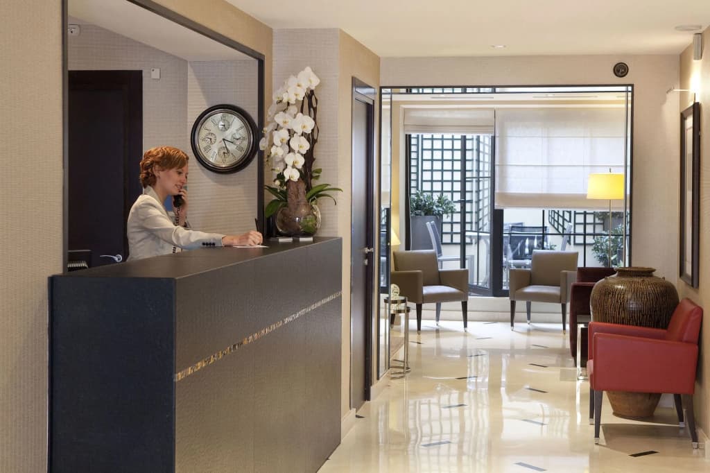 Hotel Le Senat - photo 12