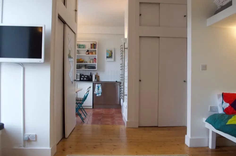 Central Studio With Double Bunks - photo 7