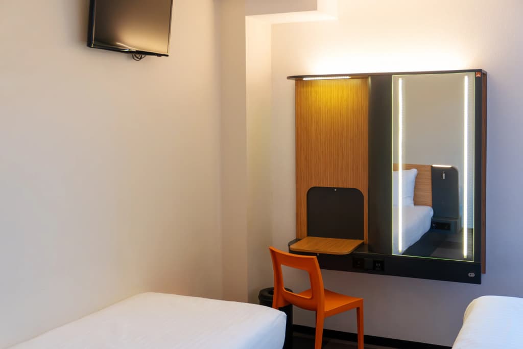 easyHotel Amsterdam Arena Boulevard - photo 7