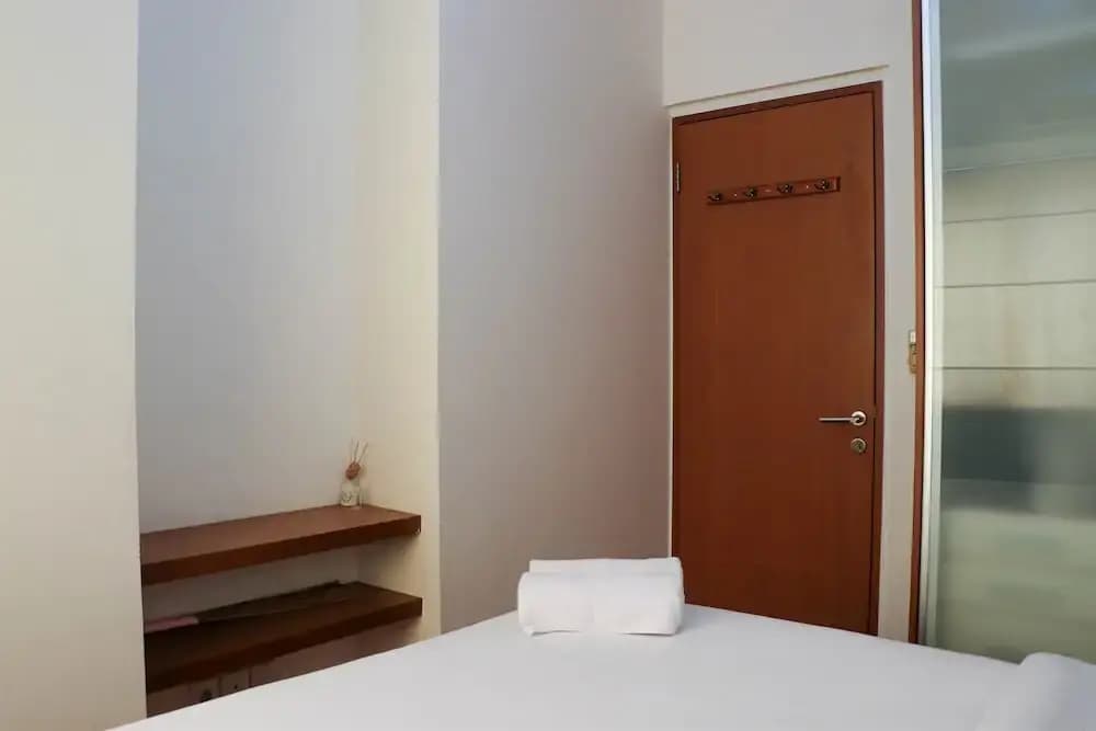 Strategic 2Br At Maple Park Sunter Apartment - photo 4