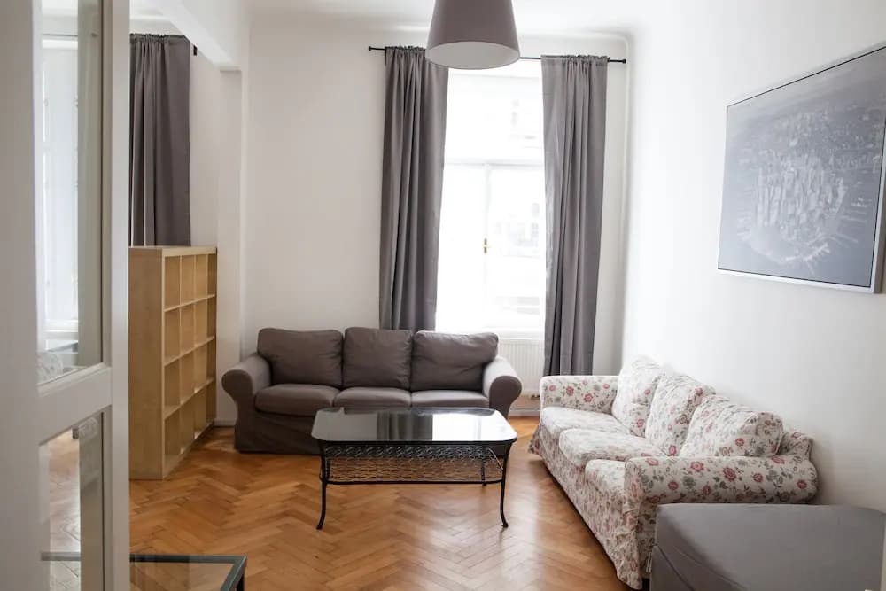 Spacious 2 Bedroom Apartment With Nice Terrace - photo 5