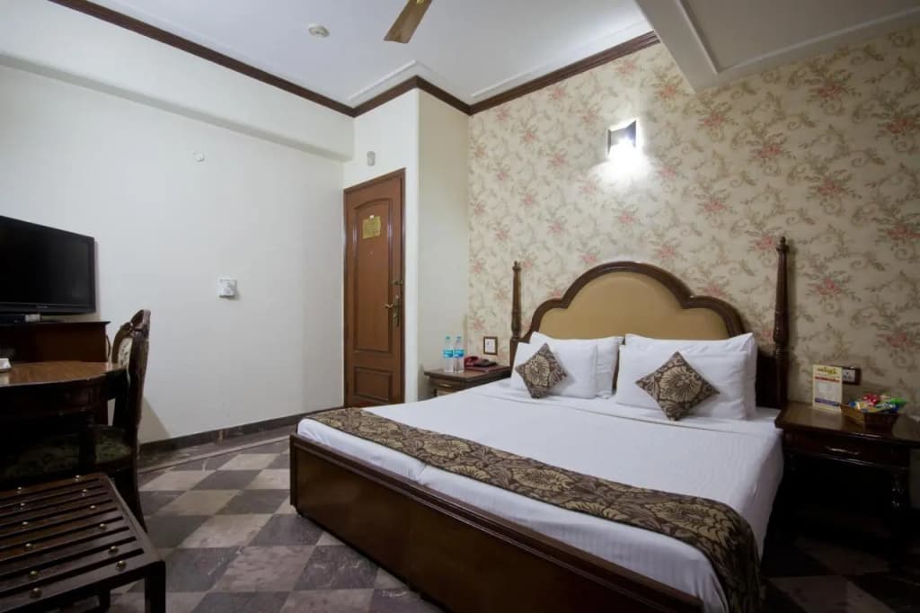 Hotel Sunstar Grand - photo 17