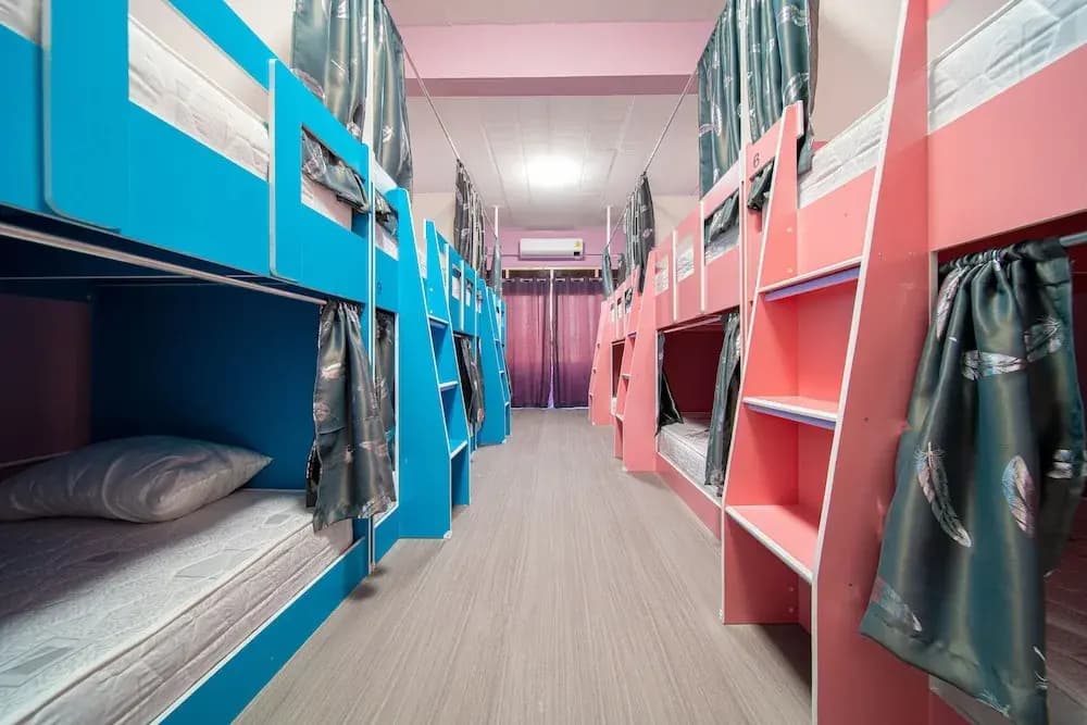 UrbanNest Hostel - photo 10