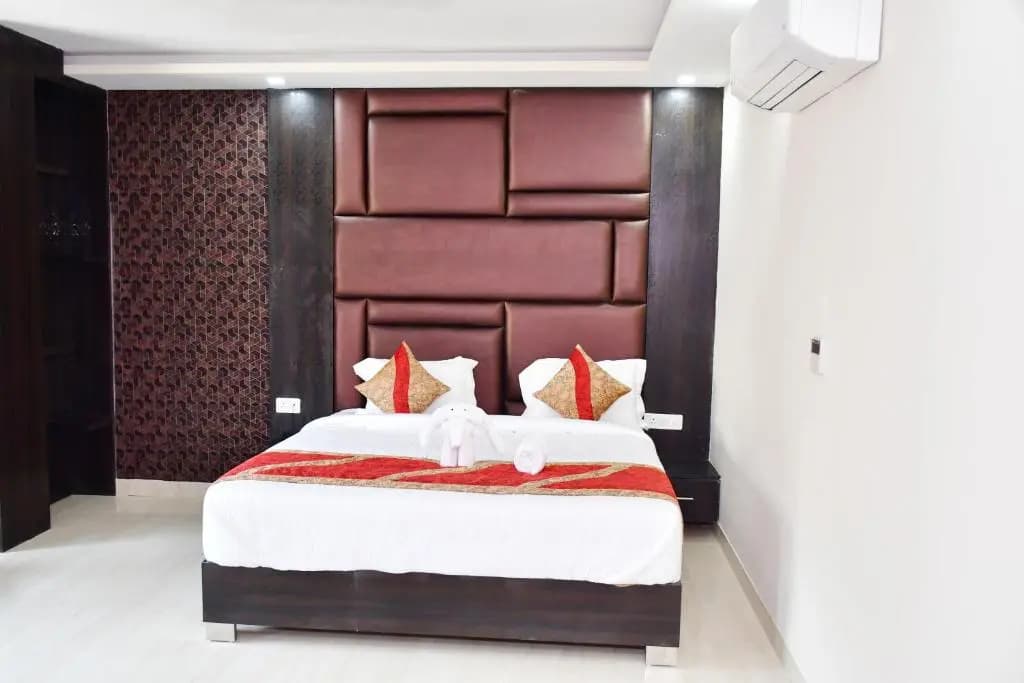 Hotel Royal inn igi - photo 9