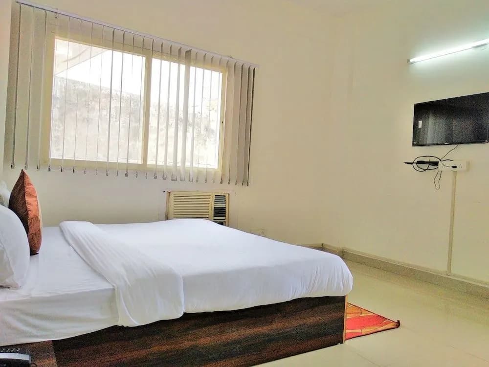 The Radiance Suites & Apartments - photo 3