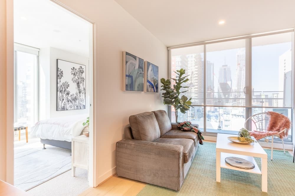 Stylish city views CBD 2 bed 2 bath - photo 4