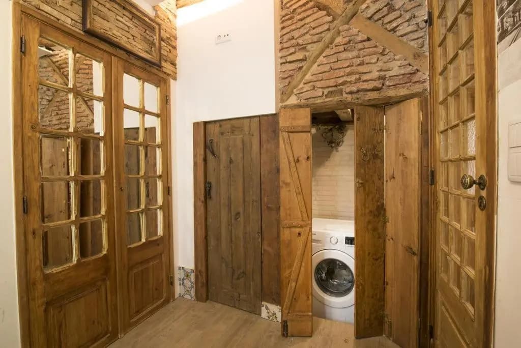 Romantic Medieval Apartment - photo 5