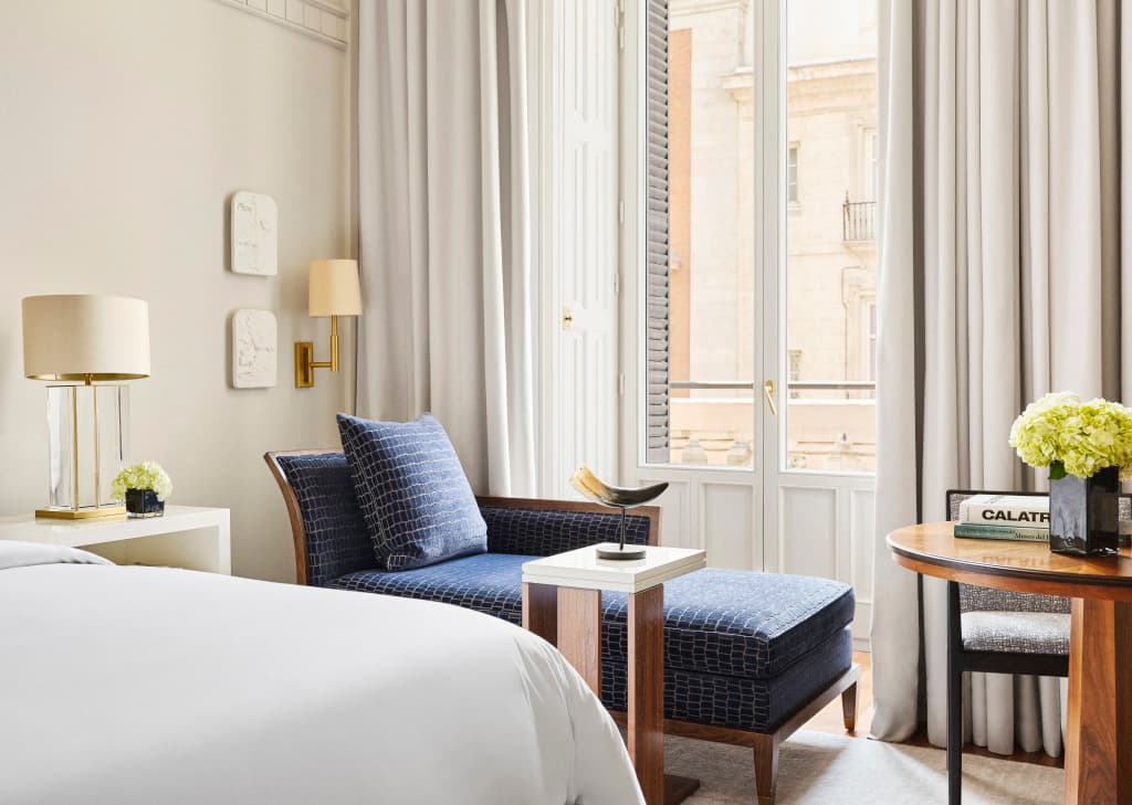 Four Seasons Hotel Madrid - photo 15