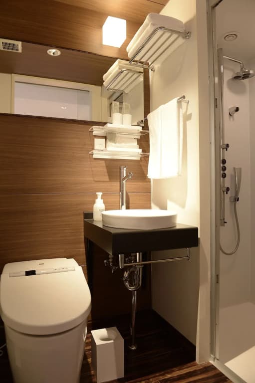 the b akasaka-mitsuke - photo 10