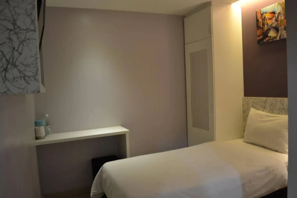 Best View Hotel (Sri Hartamas) - photo 2