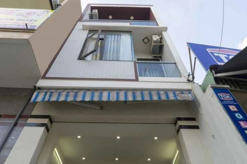 Halo House - photo 1