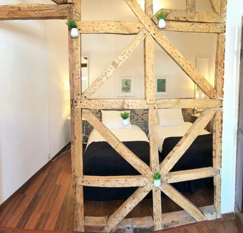 Beautiful charming flat - photo 1