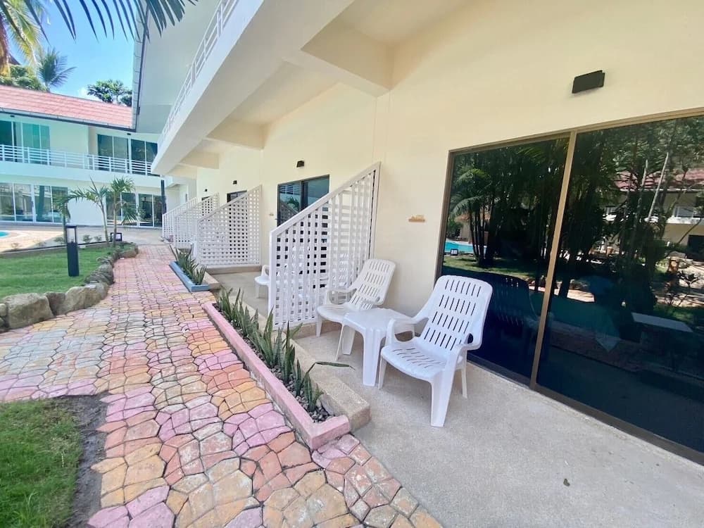 V Beach Resort - photo 13