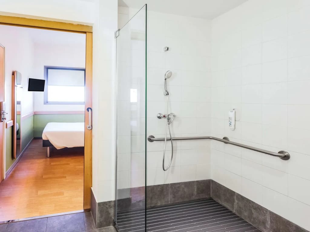 Ibis Budget Madrid Vallecas - photo 8