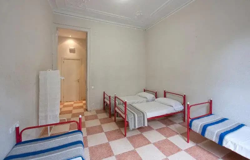 Hostal Two Pillows - photo 9