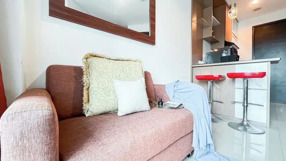 Spacious 2BR Apartment at GP Plaza - photo 9