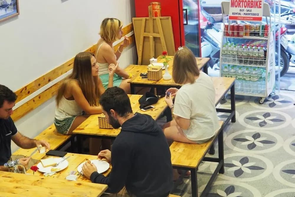 Backpacker Hanoi Hostel - photo 12