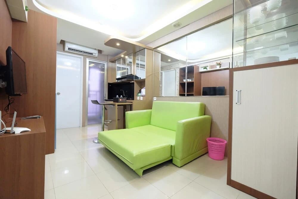 Extravaganza 2BR Bassura City Apartment - photo 4