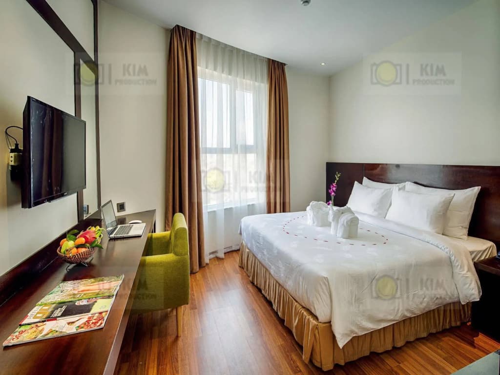 Sofia Suite Hotel & Spa Da Nang - Free 01 Draught Beer and 20-minute Spa per Room - photo 4