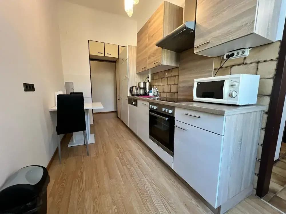EasyStay 3BR shared Apt. Near Meidling - photo 10