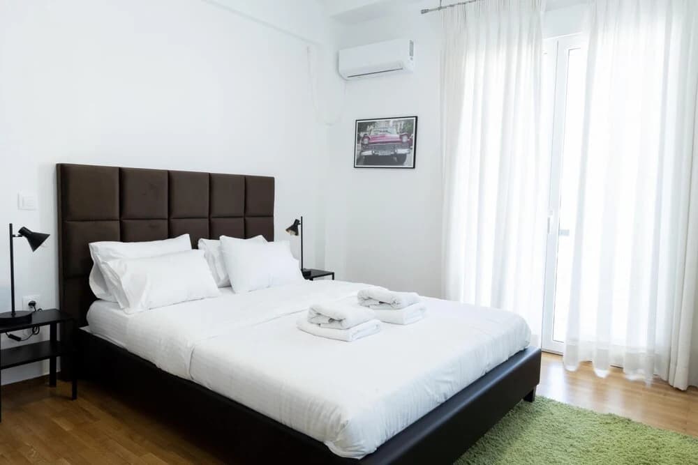 Beautiful 2 Bdrm apt in Athens - photo 3