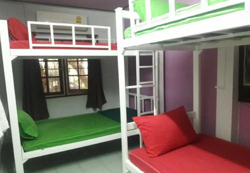 Hug Glur House & Hostel - Adults Only - photo 1