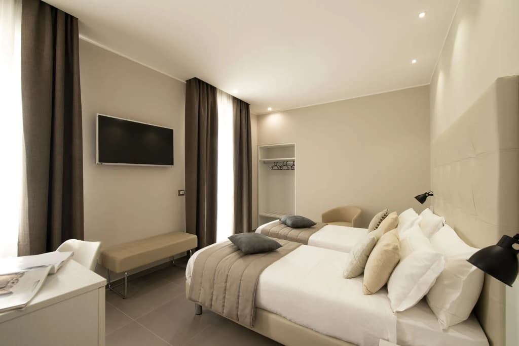Hotel H21 - photo 2