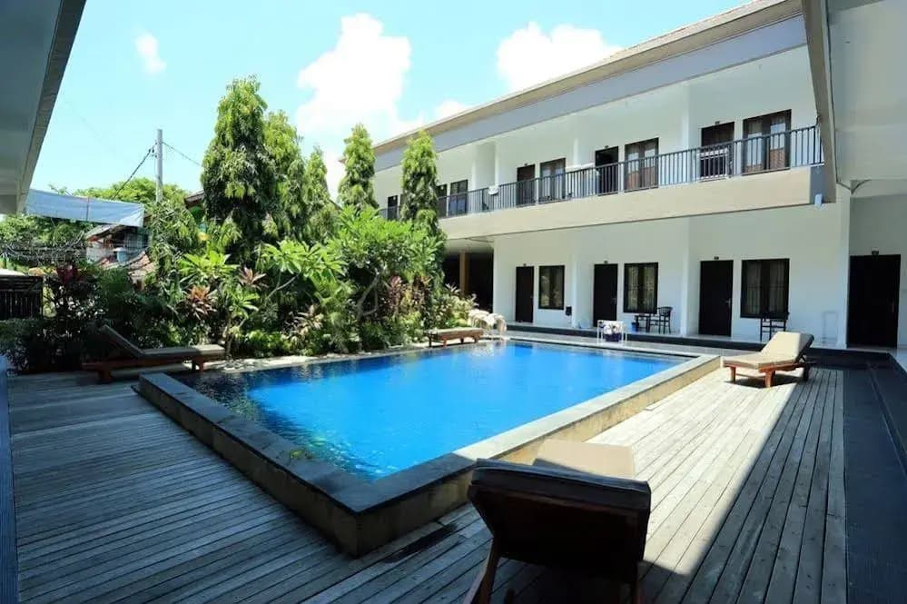 RedDoorz @ Raya Seminyak - photo 12