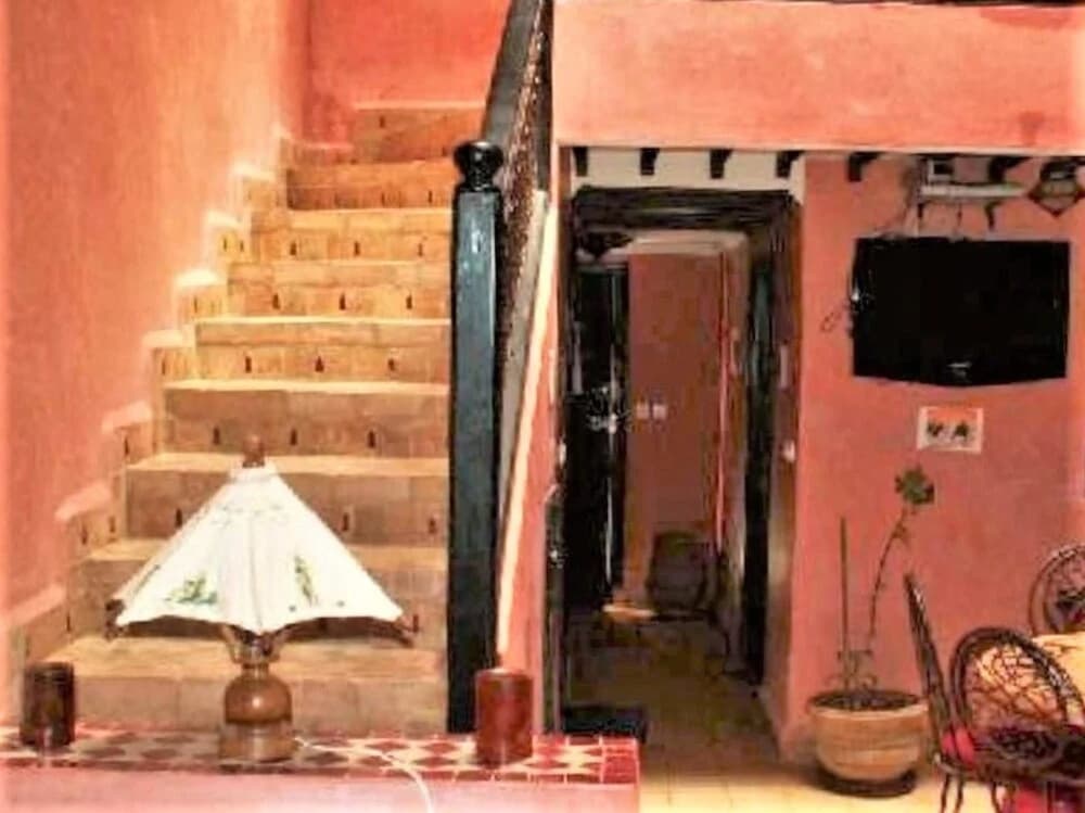 House With 3 Bedrooms in Marrakech, With Pool Access, Furnished Garden - photo 11