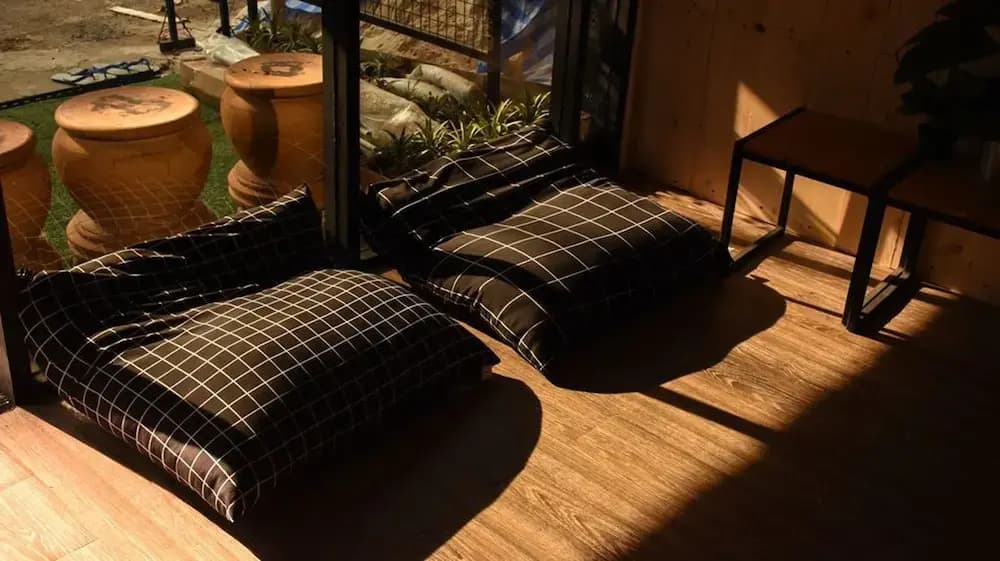 Bandai II Poshtel - photo 9