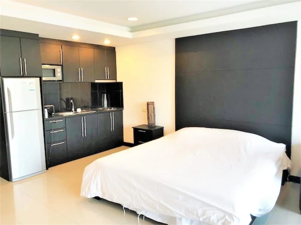 Platinum Suites Studio Condo Jomtien - photo 12