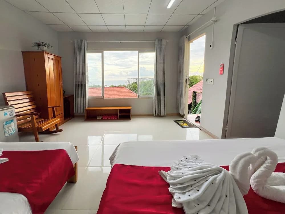 Sea Breeze Resort & Spa - photo 13