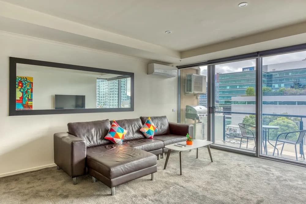 South Melbourne 2 Bed Parking - photo 3