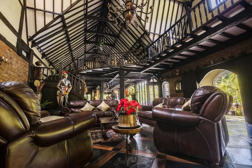 Bale Tudor Villa - photo 19