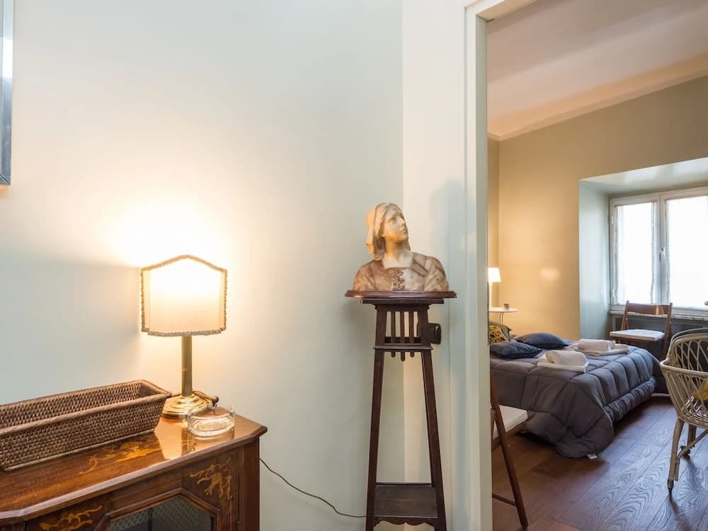 RSH Vatican Large Bright Apartment - photo 14