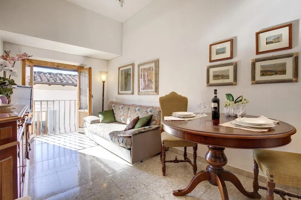 Alfani House - main photo
