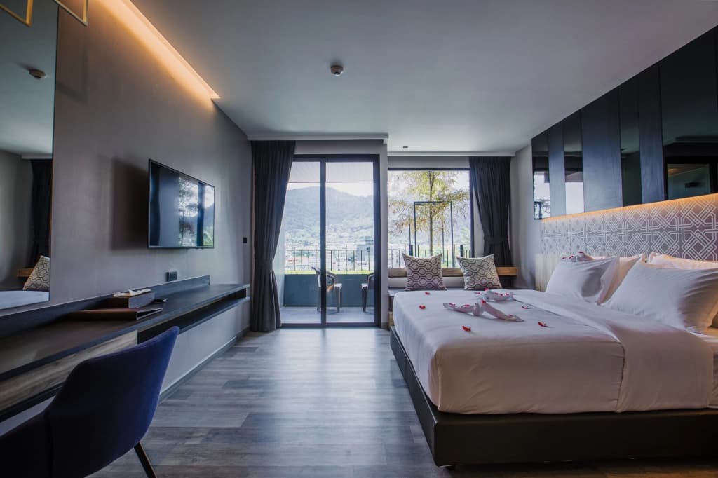 Rak Elegant Hotel Patong - photo 5
