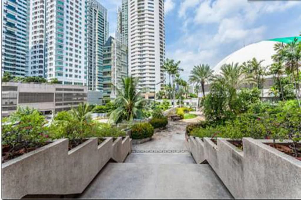 Ebony Towers At Parkview - photo 15
