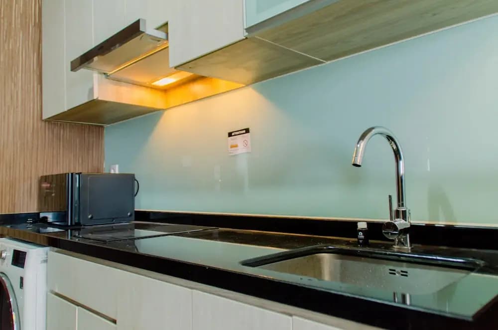Comfortable Studio @ Menteng Park Apartment - photo 16