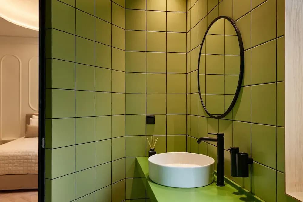 Dwell - Elegant City Stay - photo 9