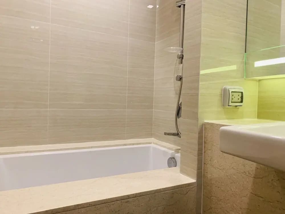 The Noble Hotel - photo 9