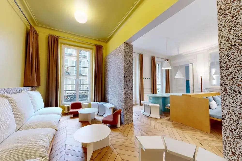 Delightful 1-bed Studio w Shared Co-working Space - photo 3