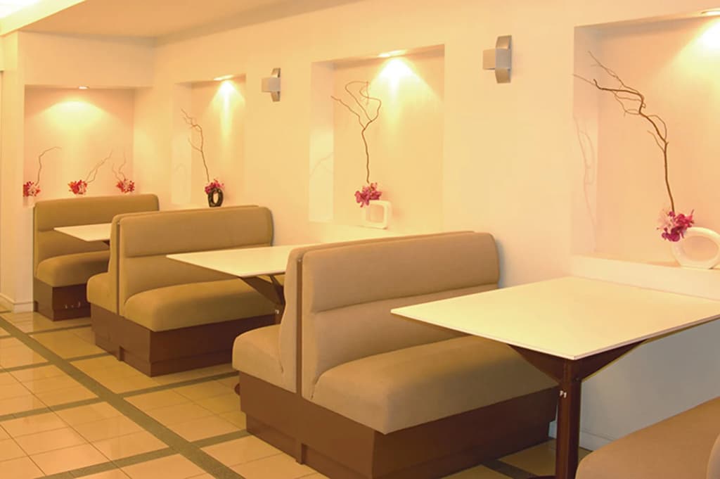 BU Place Hotel - photo 16