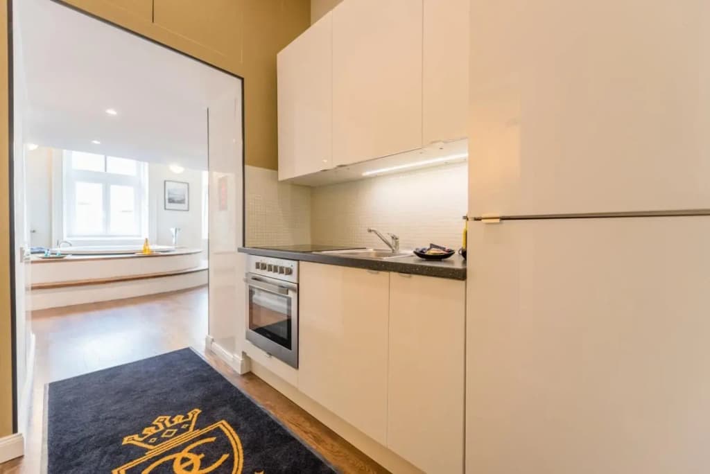 ANDRASSY 6 JACUZZI Suites - photo 17