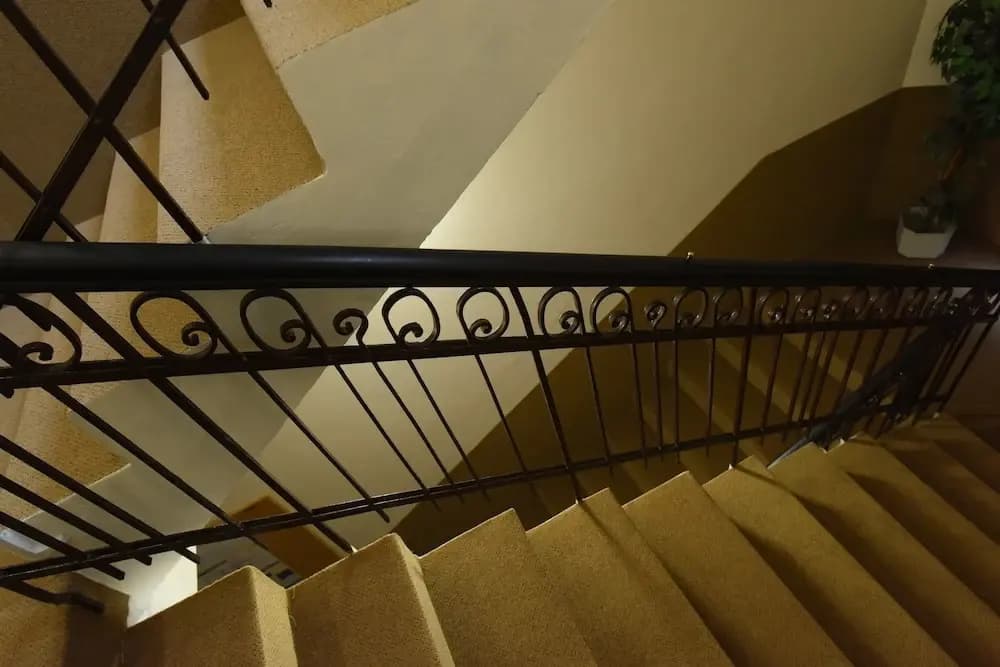 Pink House Apartments - photo 12