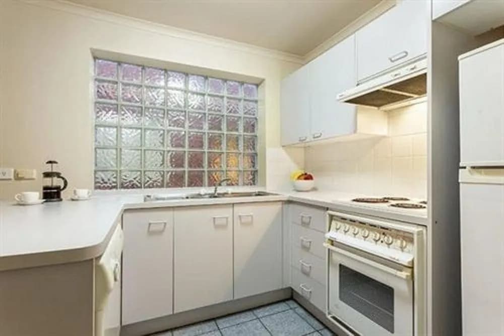 Alphington Serviced Apartments - photo 13