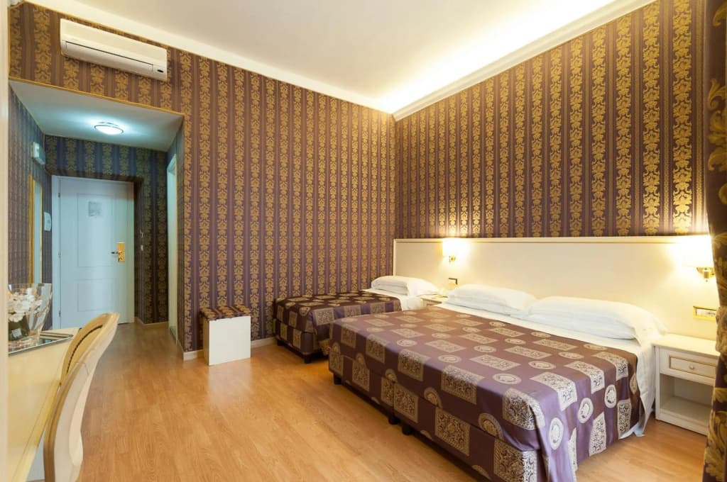 Trevi 41 Hotel - photo 27
