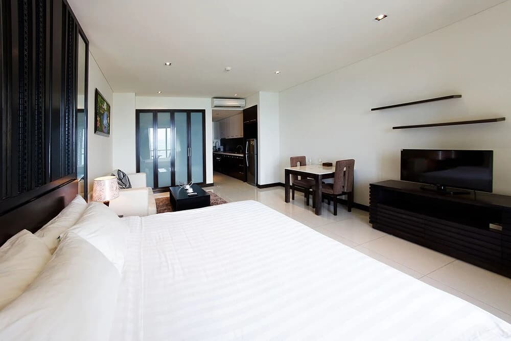 iBeach Luxury Seaview Apartment - photo 4